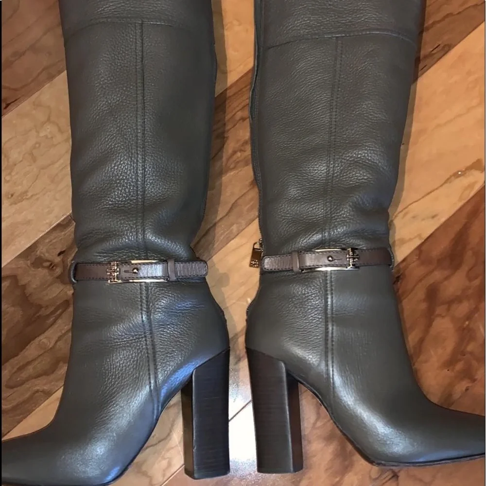 Tory Burch Taupe Stacked Heel Boots | Size 7.5 - Picture 7 of 8